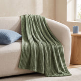 AdOptimize|lifestyle|Grass Green